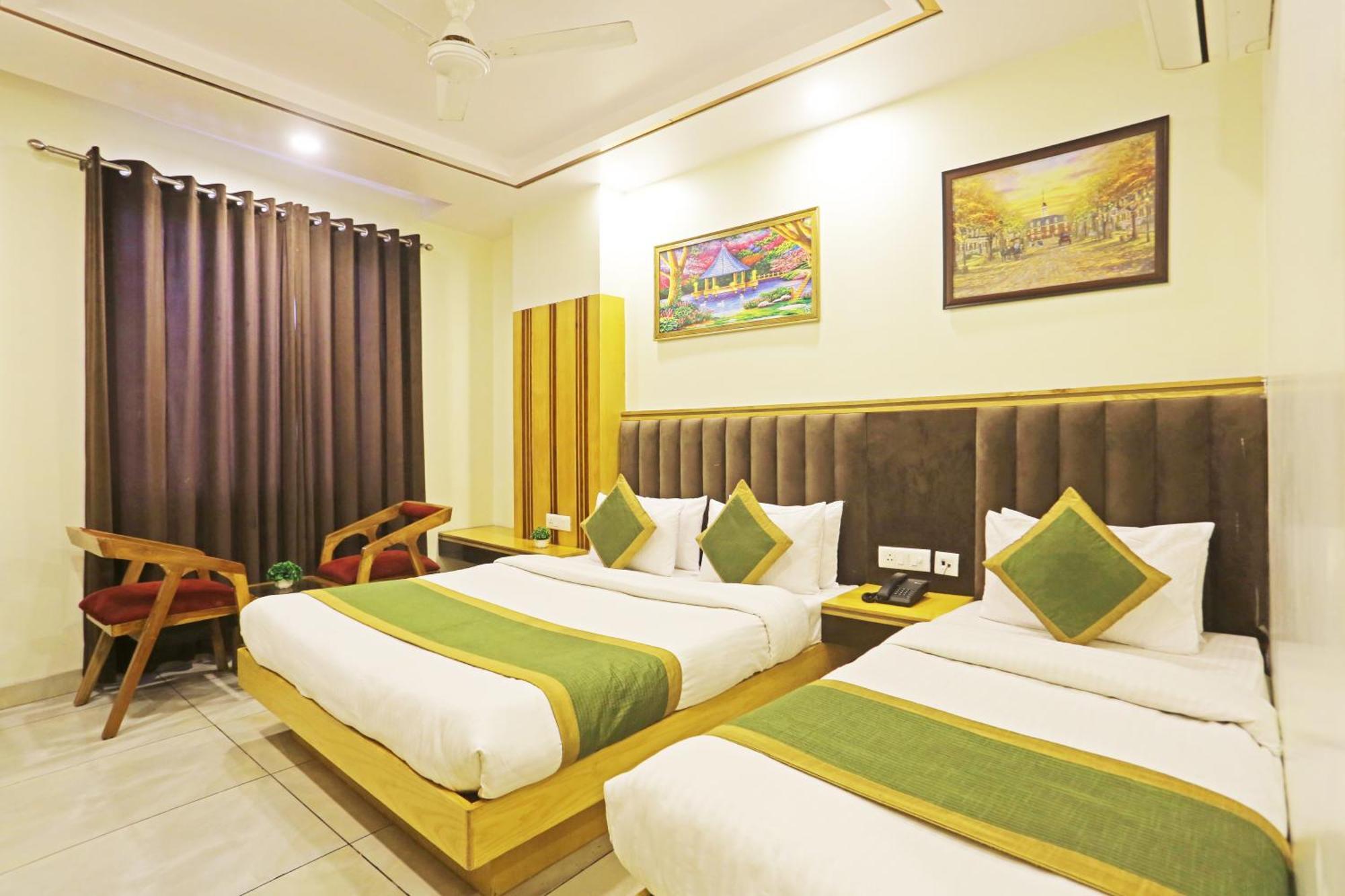 Hotel Aman Imperial Just A Minute Away From New Delhi Railway Station And Connaught Place Bagian luar foto