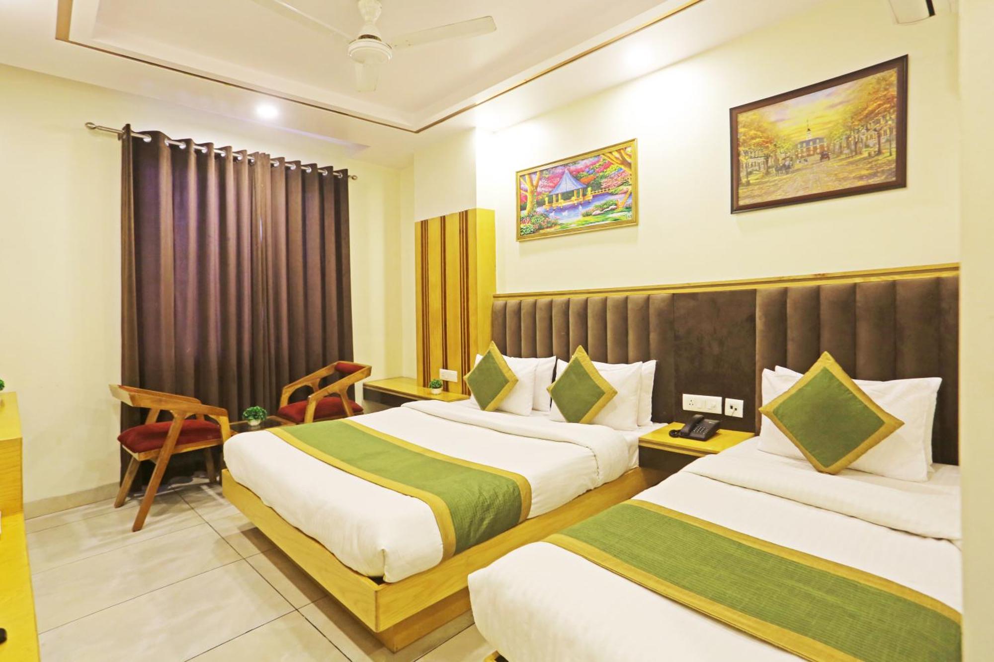 Hotel Aman Imperial Just A Minute Away From New Delhi Railway Station And Connaught Place Bagian luar foto