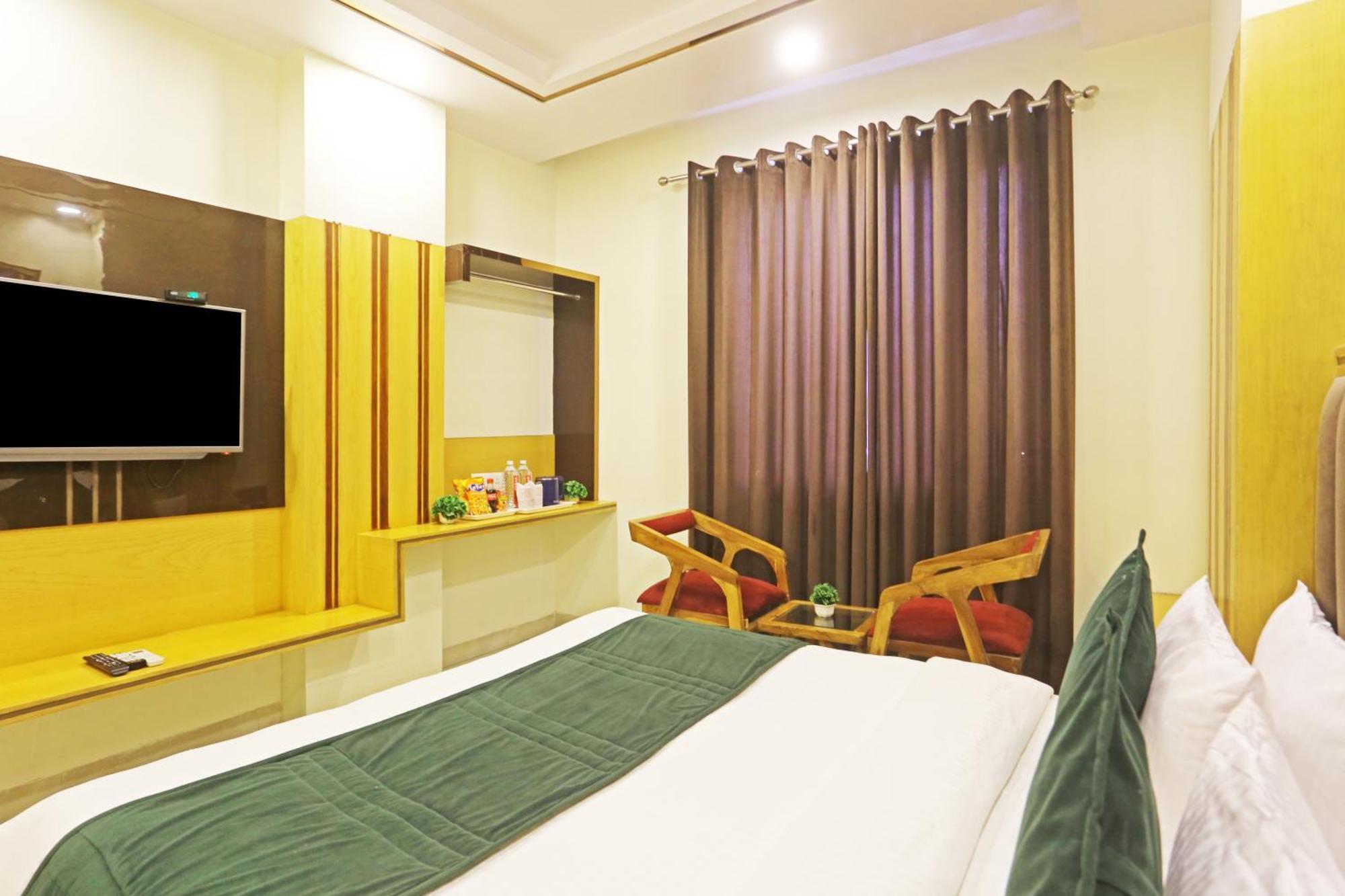 Hotel Aman Imperial Just A Minute Away From New Delhi Railway Station And Connaught Place Bagian luar foto