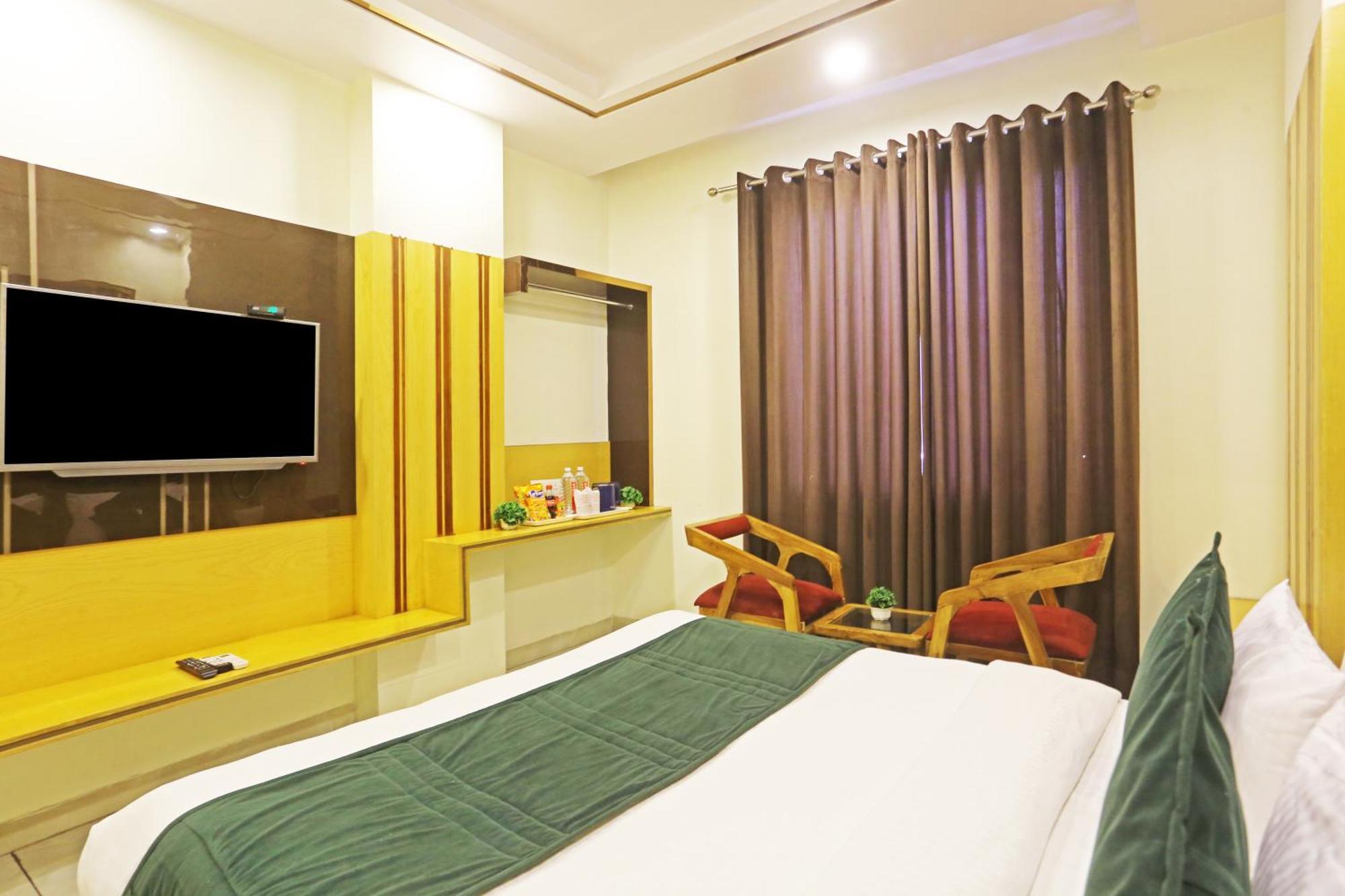 Hotel Aman Imperial Just A Minute Away From New Delhi Railway Station And Connaught Place Bagian luar foto