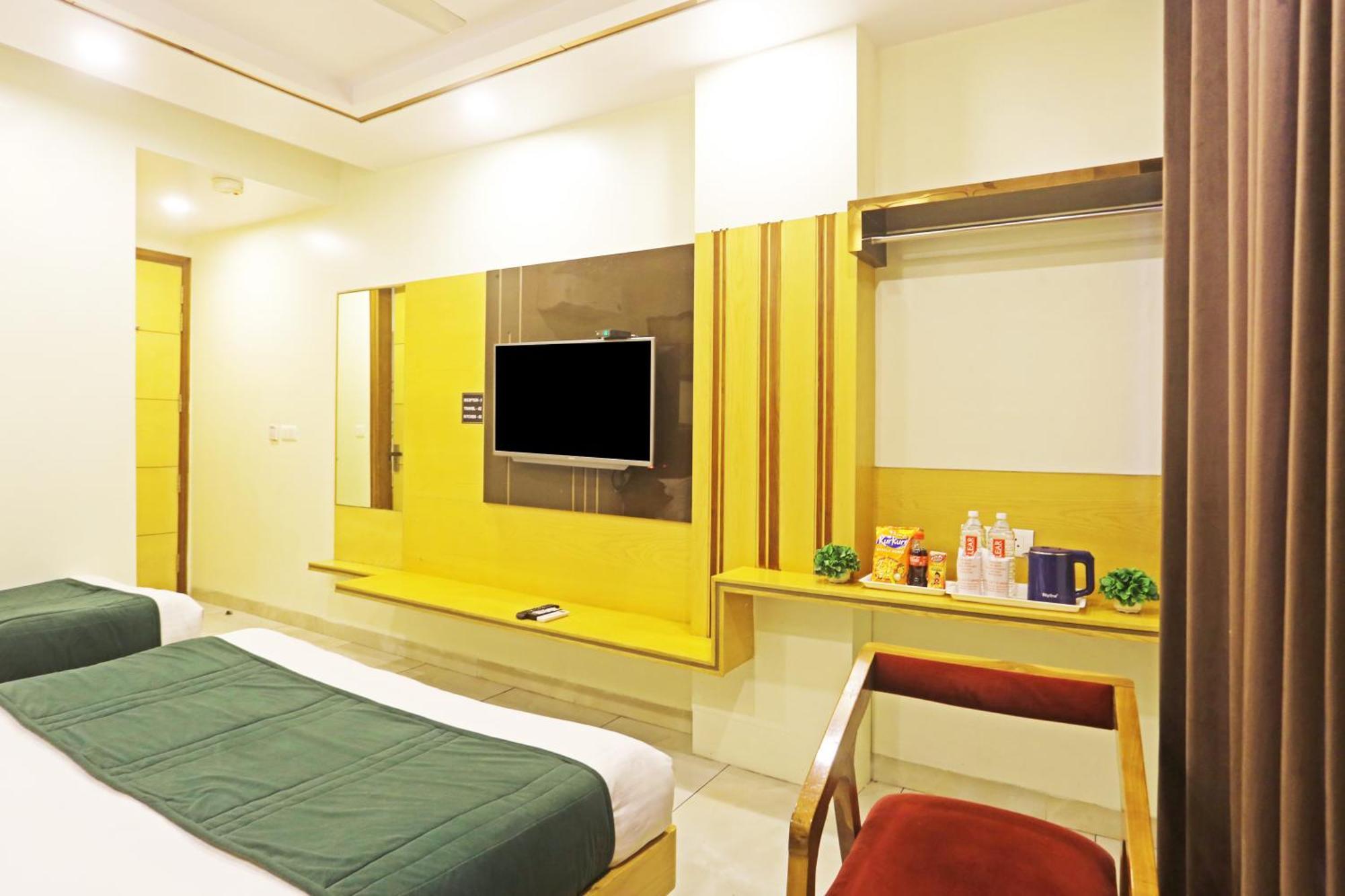 Hotel Aman Imperial Just A Minute Away From New Delhi Railway Station And Connaught Place Bagian luar foto