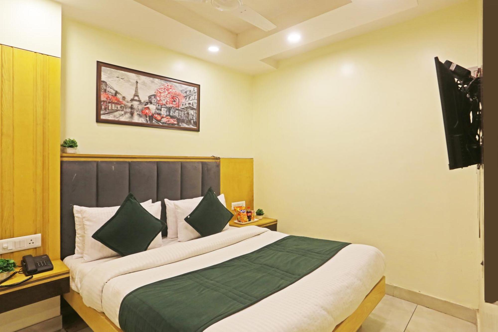 Hotel Aman Imperial Just A Minute Away From New Delhi Railway Station And Connaught Place Bagian luar foto