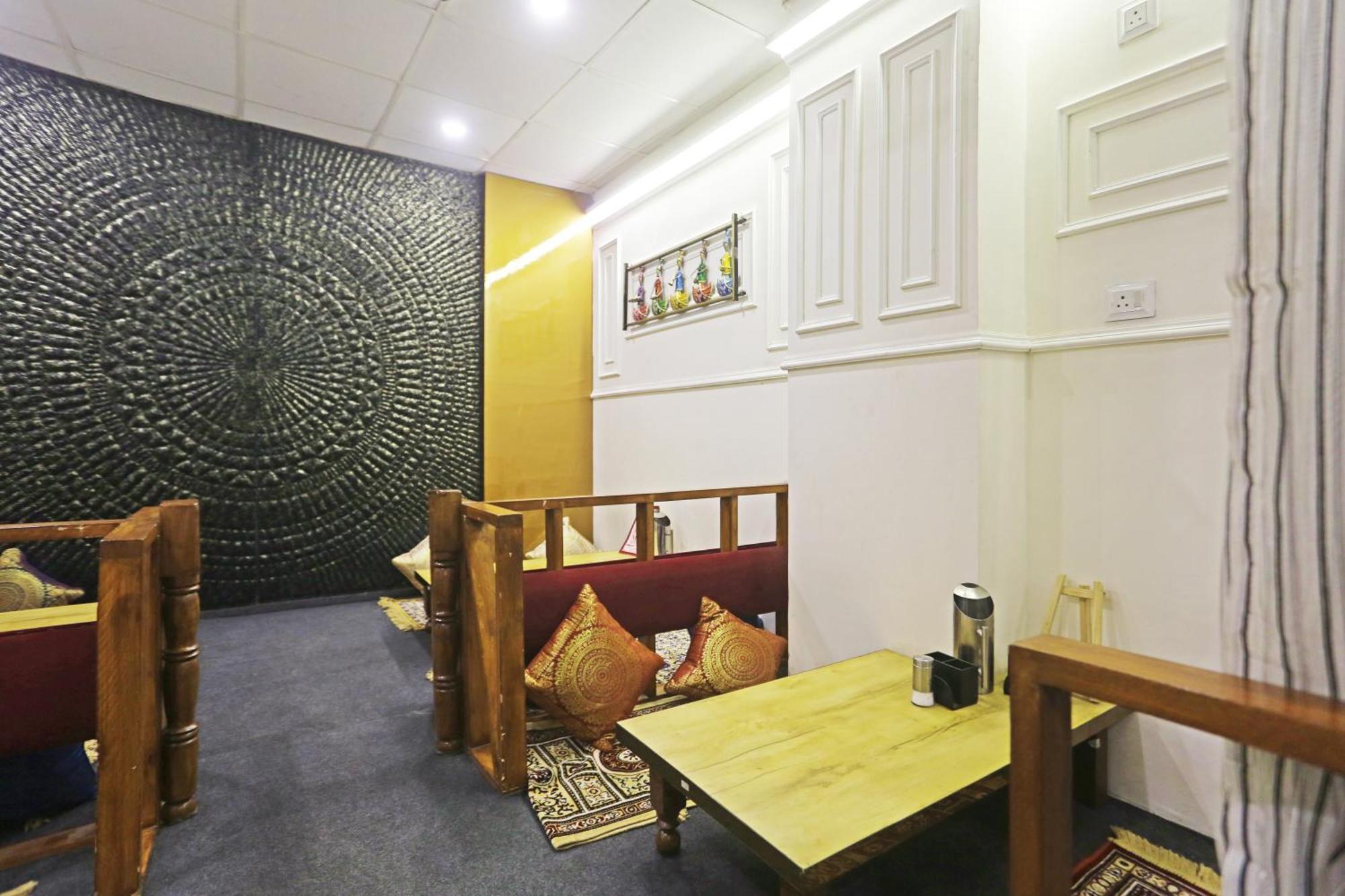 Hotel Aman Imperial Just A Minute Away From New Delhi Railway Station And Connaught Place Bagian luar foto