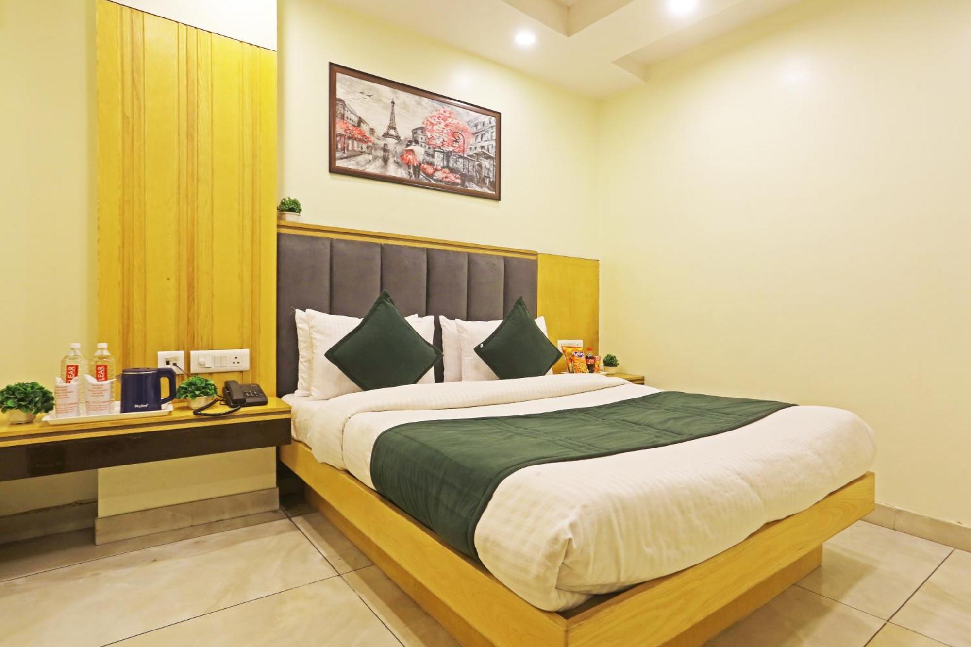 Hotel Aman Imperial Just A Minute Away From New Delhi Railway Station And Connaught Place Bagian luar foto