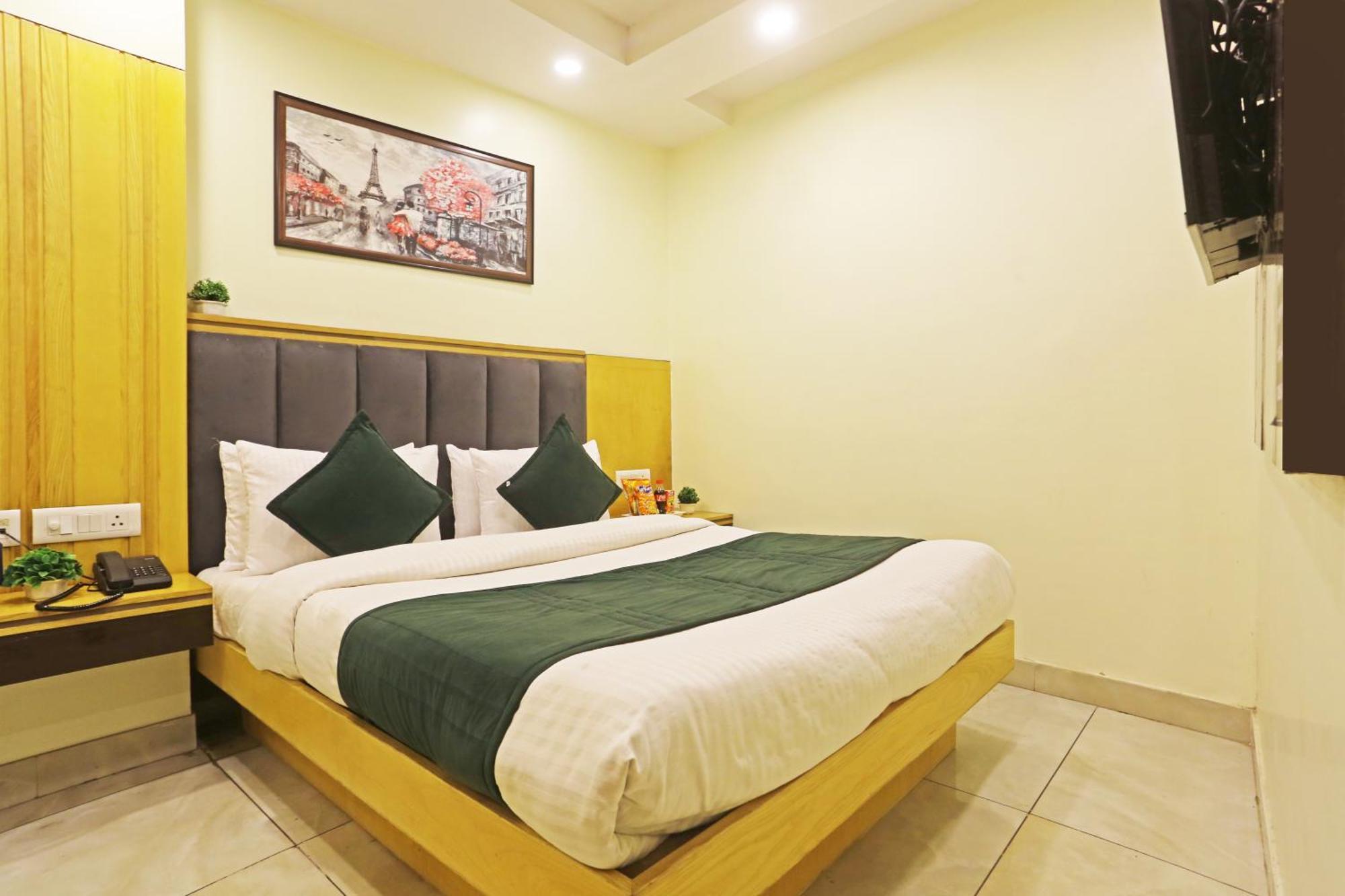 Hotel Aman Imperial Just A Minute Away From New Delhi Railway Station And Connaught Place Bagian luar foto
