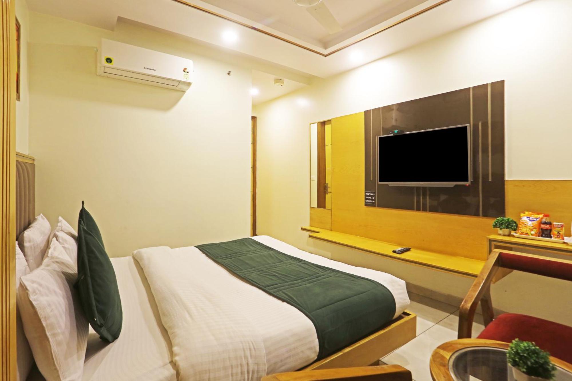 Hotel Aman Imperial Just A Minute Away From New Delhi Railway Station And Connaught Place Bagian luar foto